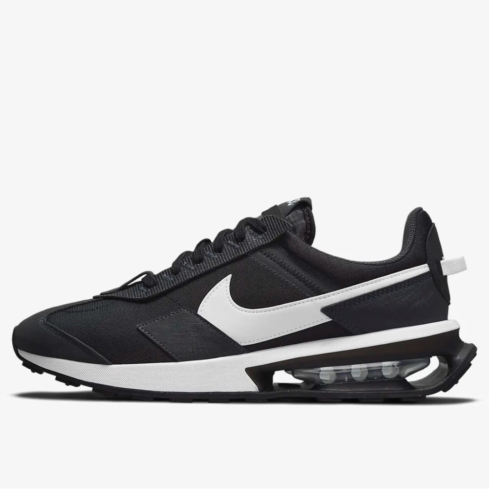 Nike Air Max Pre-Day, Womens size 9.5 NWOT